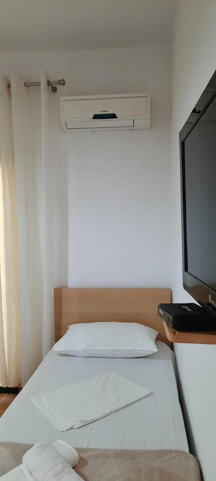 Apartment Jone Golem (Tirana)