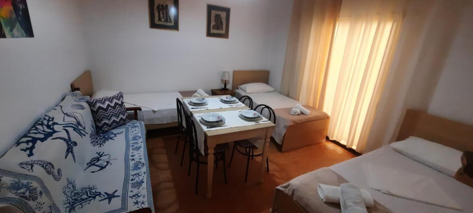 Jone Apartment *